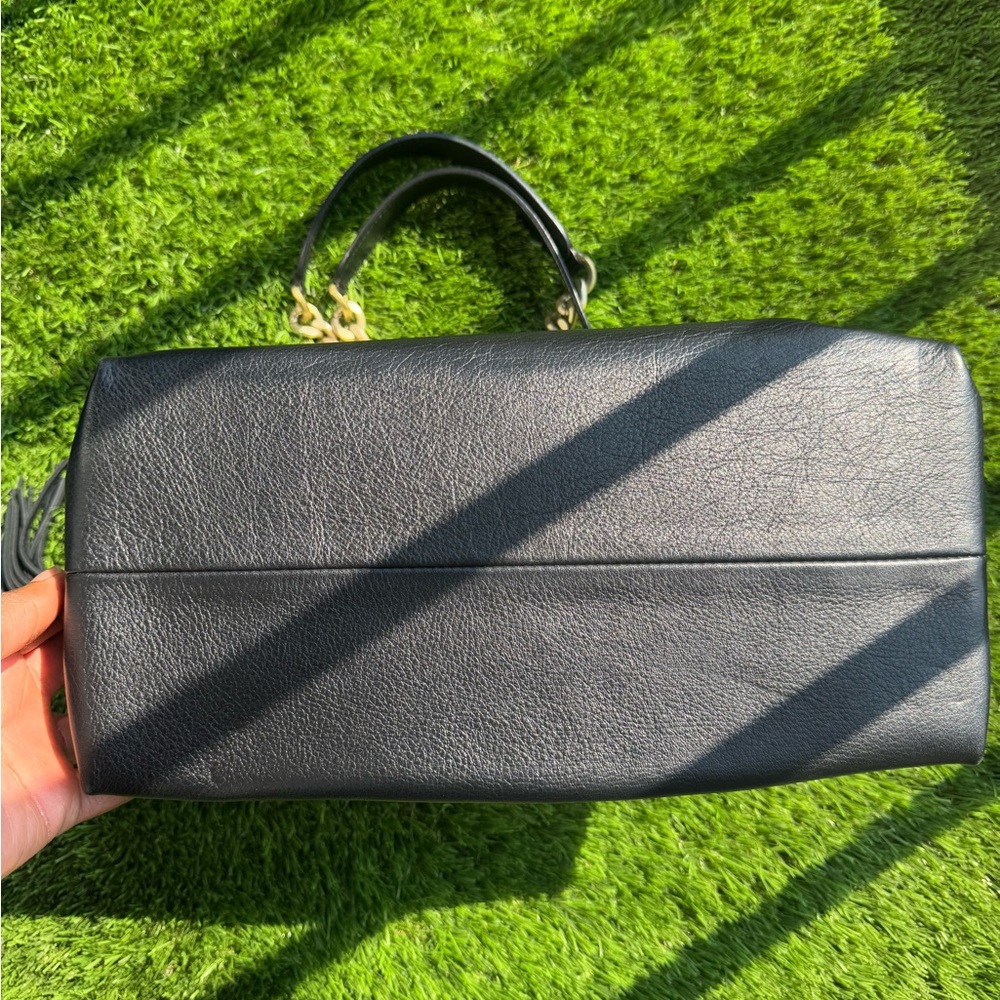 VALENTINO BY MARIO VALENTINO Kali Leather Shoulder Bag in Black - Picture 5 of 12